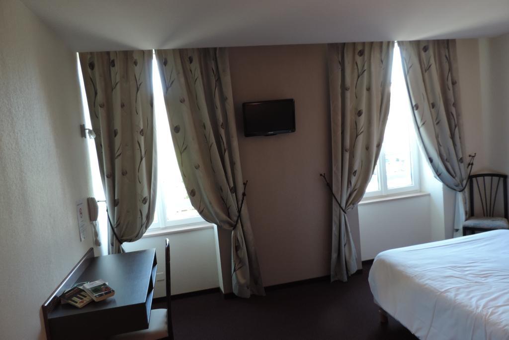Hotel De France Еспалион Екстериор снимка