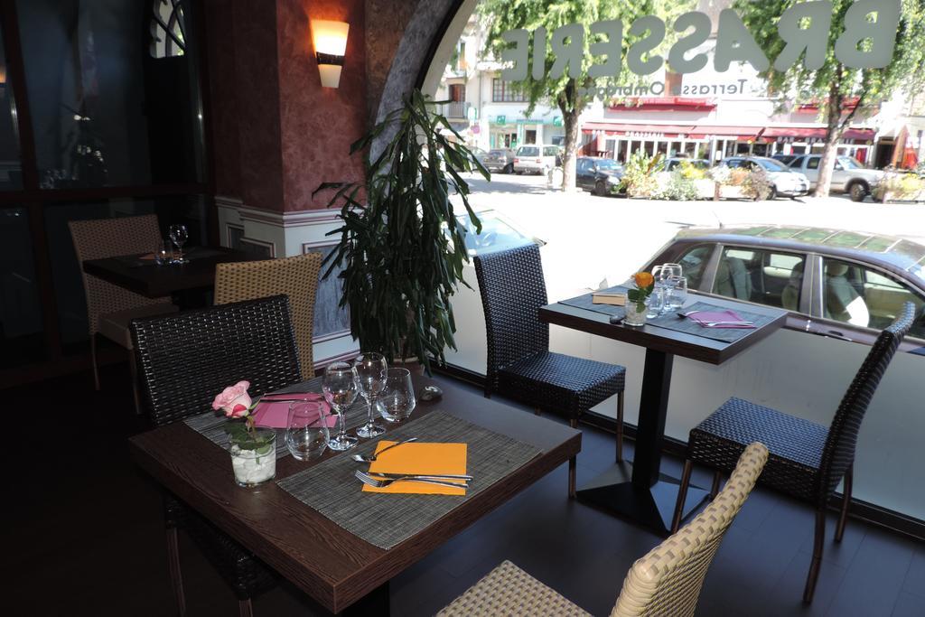 Hotel De France Еспалион Екстериор снимка