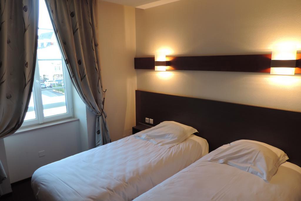 Hotel De France Еспалион Екстериор снимка